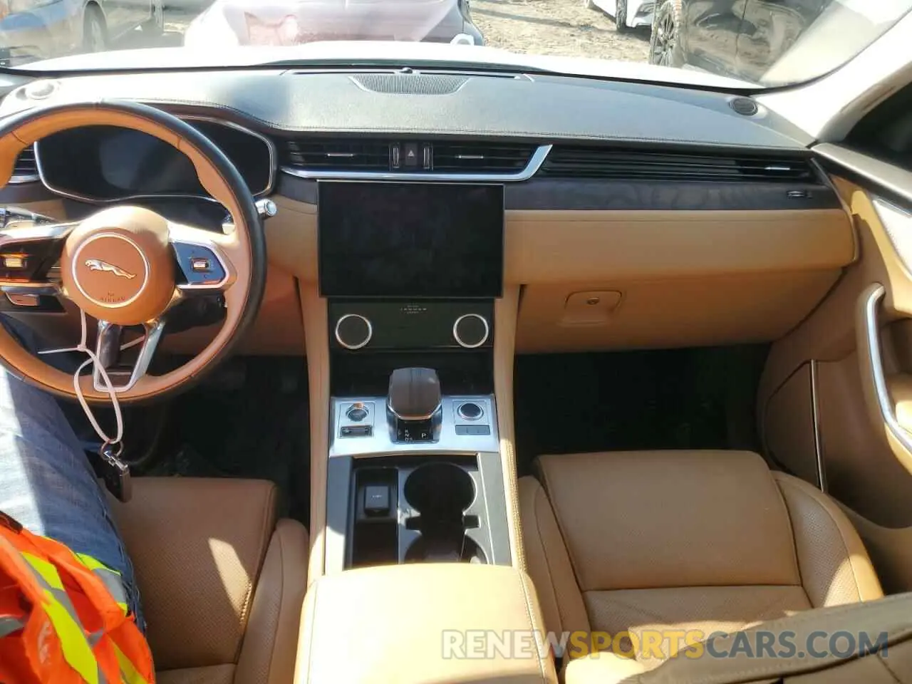 8 Фотография поврежденного автомобиля SADCJ2EX6MA687162 JAGUAR F-PACE 2021