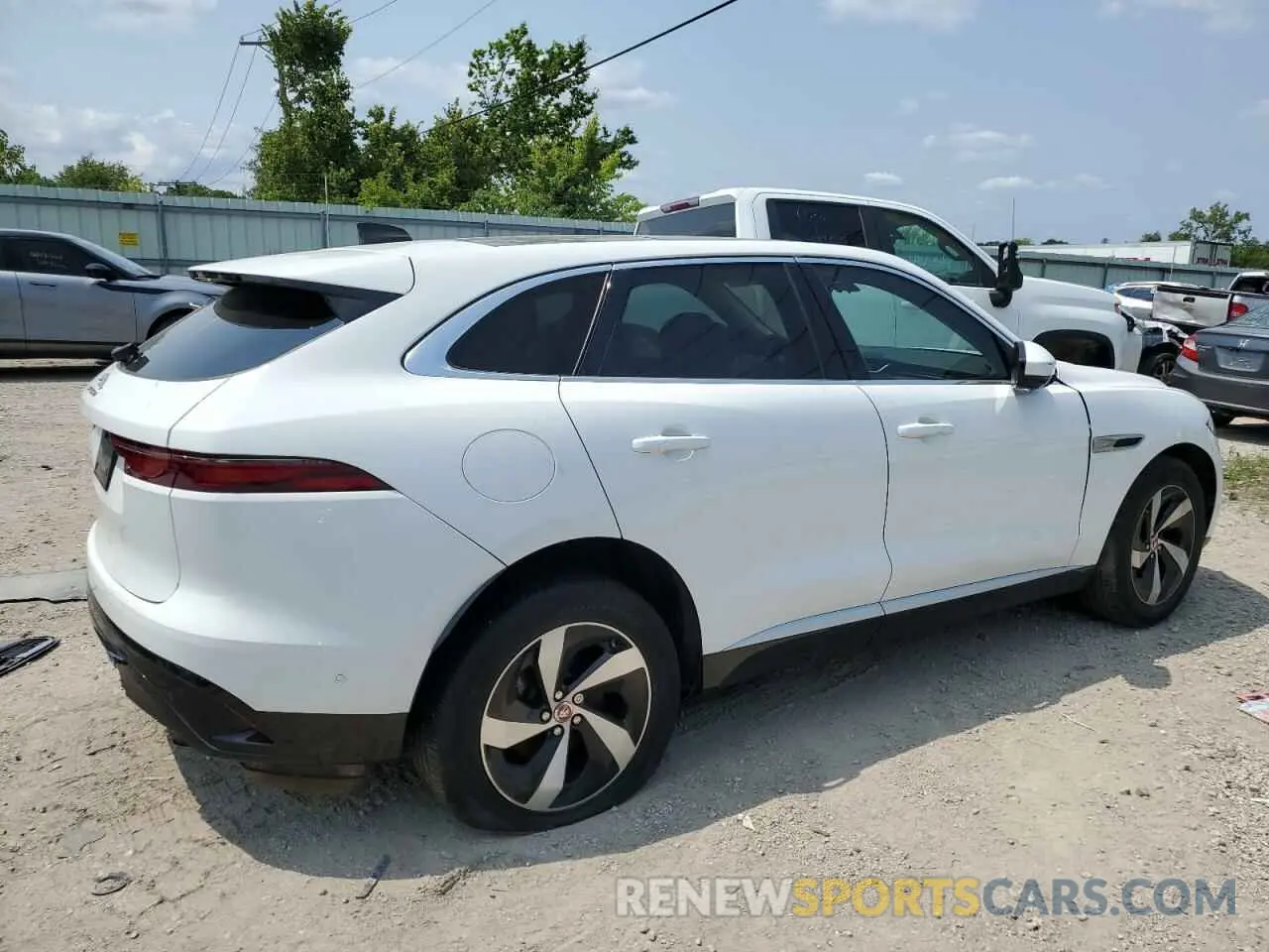 3 Photograph of a damaged car SADCJ2EX9MA669349 JAGUAR F-PACE 2021