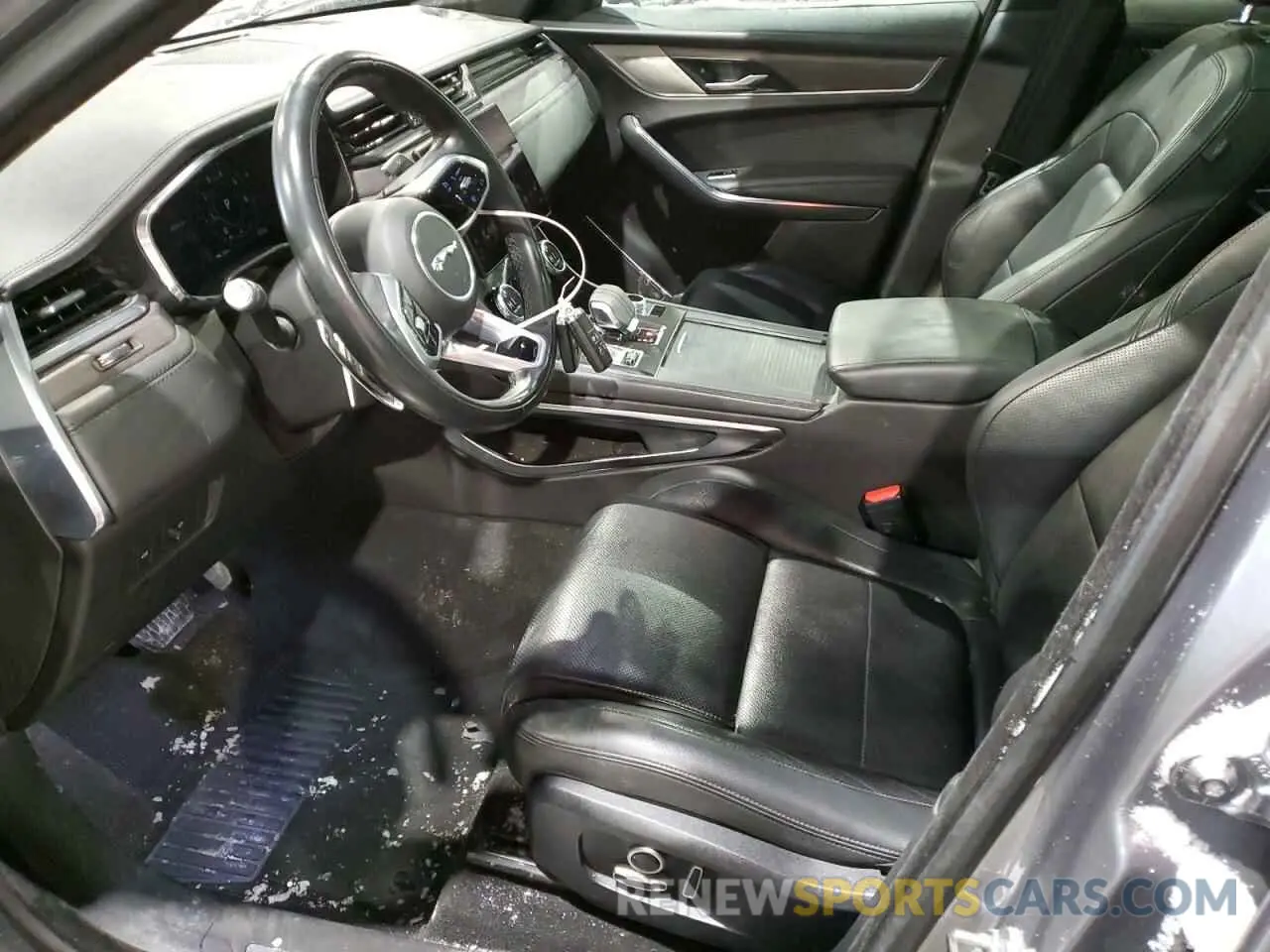 7 Photograph of a damaged car SADCJ2EX9MA683249 JAGUAR F-PACE 2021
