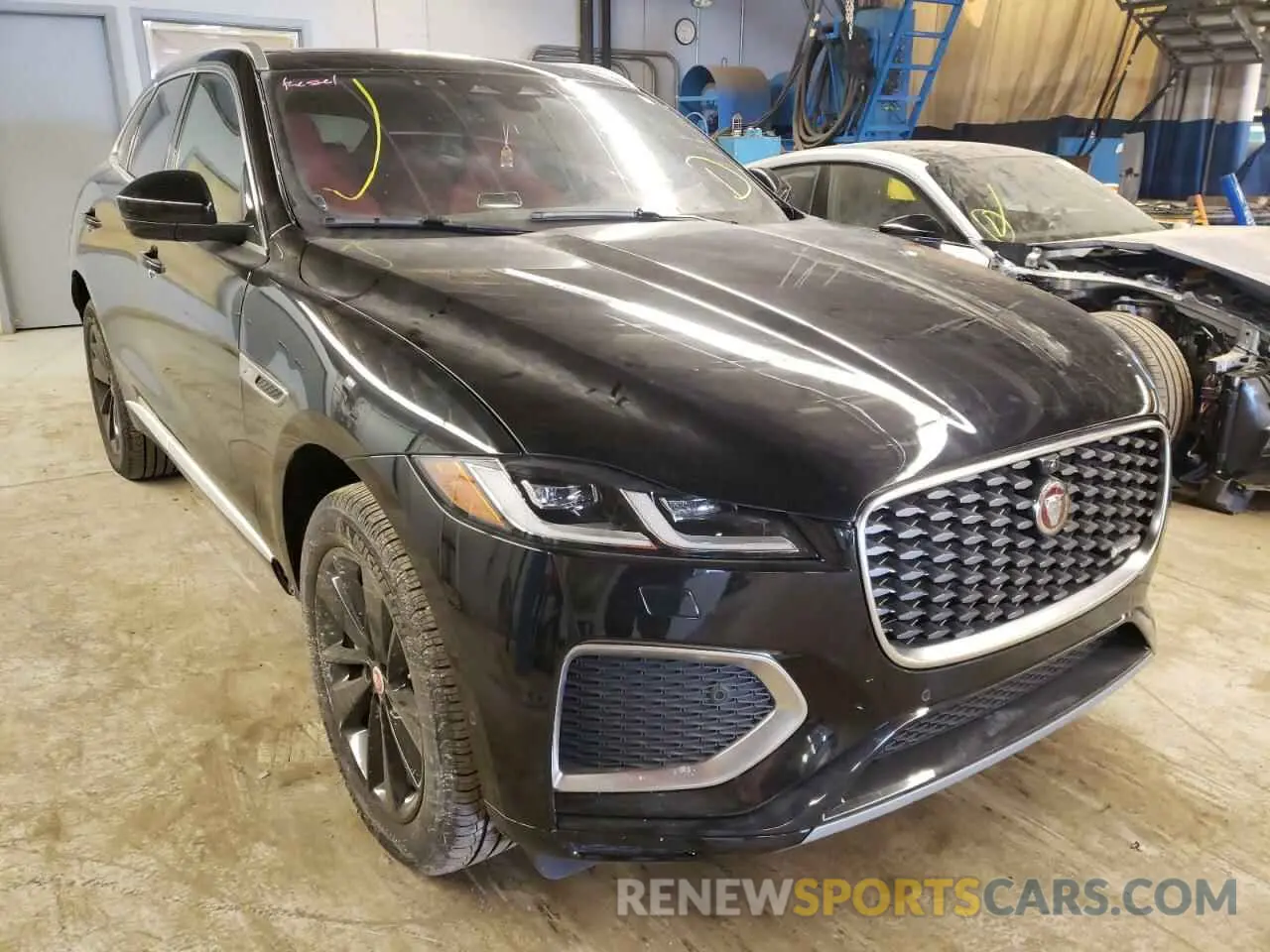 1 Photograph of a damaged car SADCT2FU0MA668654 JAGUAR F-PACE 2021