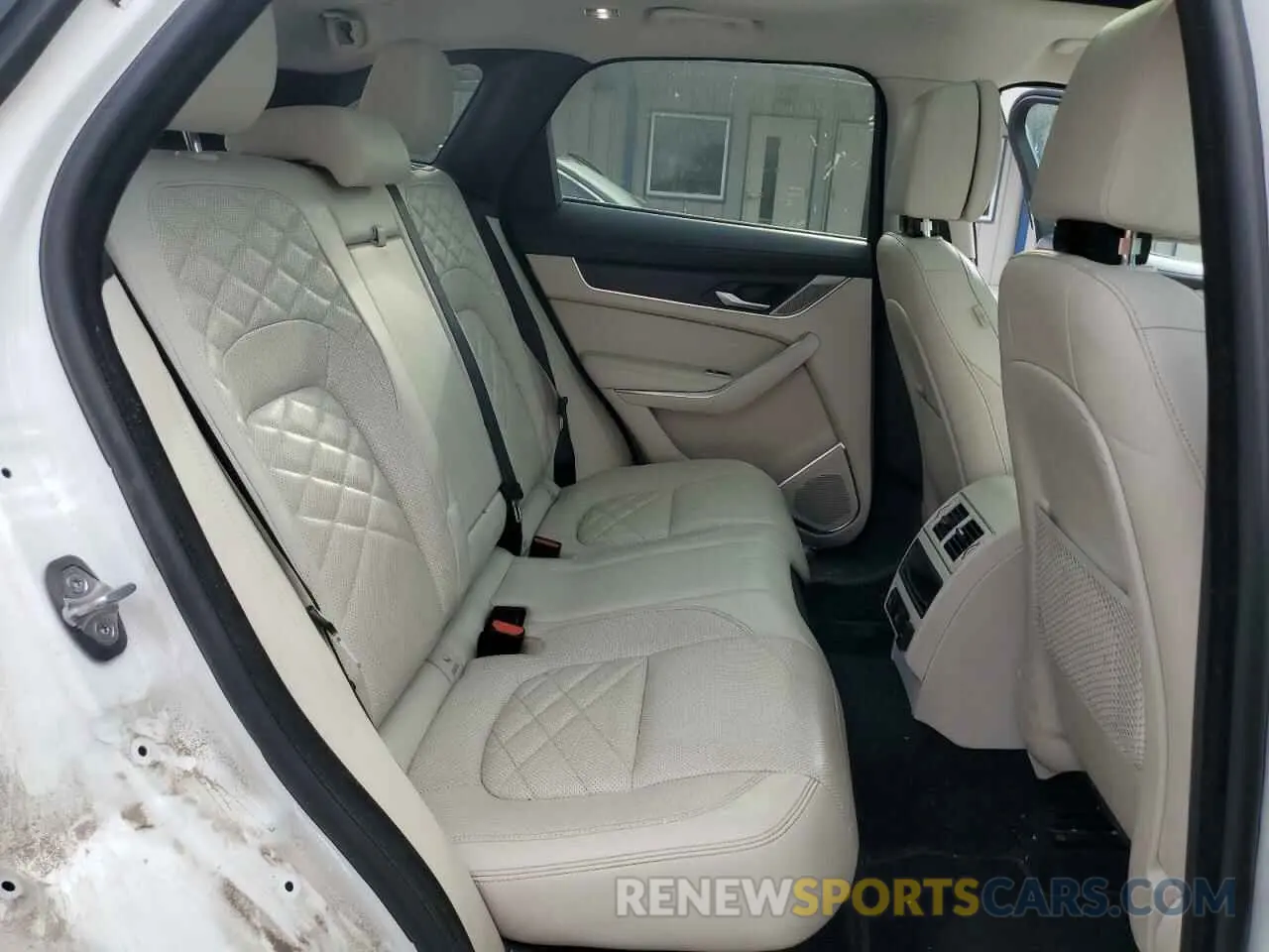 11 Фотография поврежденного автомобиля SADCJ2EX3NA689792 JAGUAR F-PACE 2022