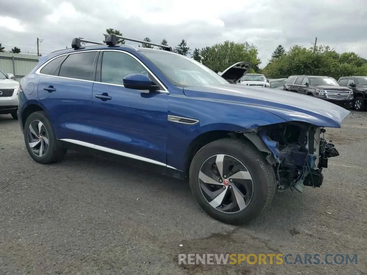 4 Photograph of a damaged car SADCJ2EX4NA689249 JAGUAR F-PACE 2022