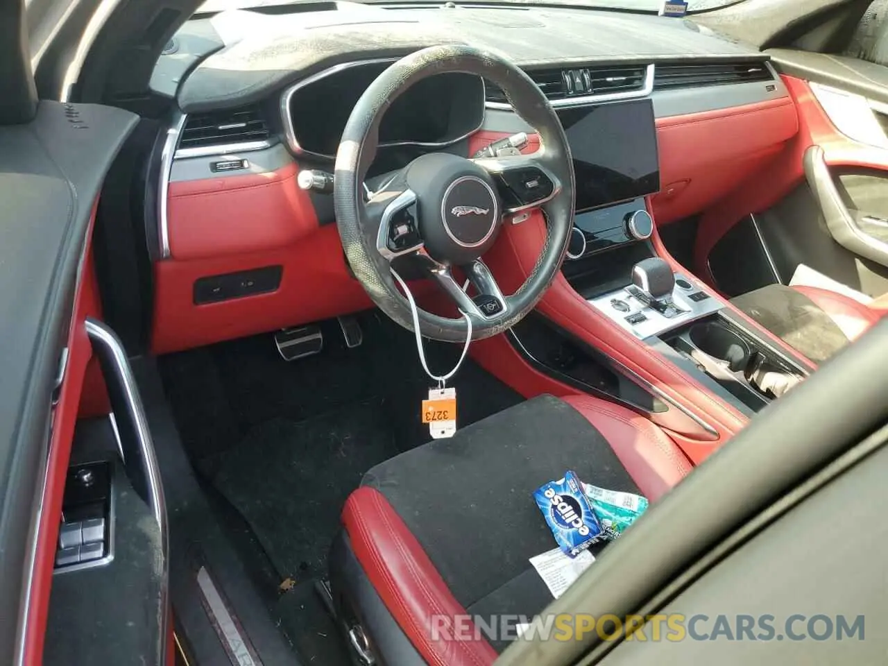 8 Фотография поврежденного автомобиля SADCZ2EE5NA693527 JAGUAR F-PACE 2022