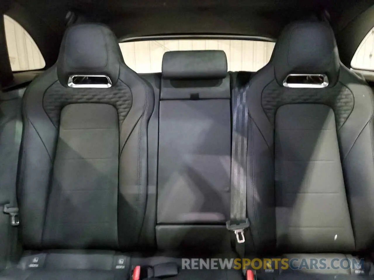 10 Photograph of a damaged car SADCZ2EE9NA692588 JAGUAR F-PACE 2022