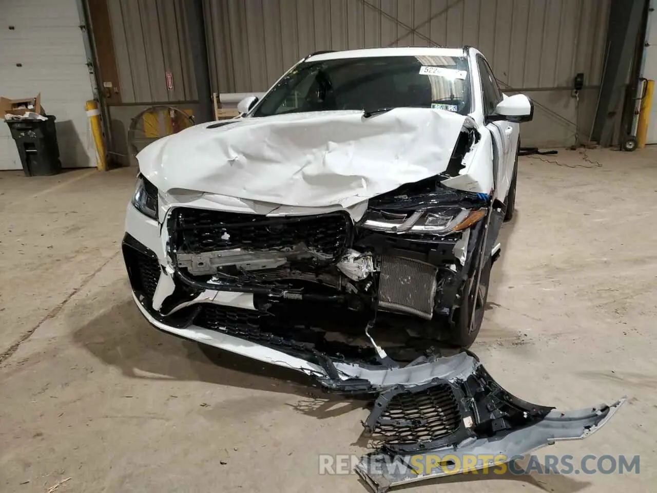 5 Photograph of a damaged car SADCZ2EE9NA692588 JAGUAR F-PACE 2022