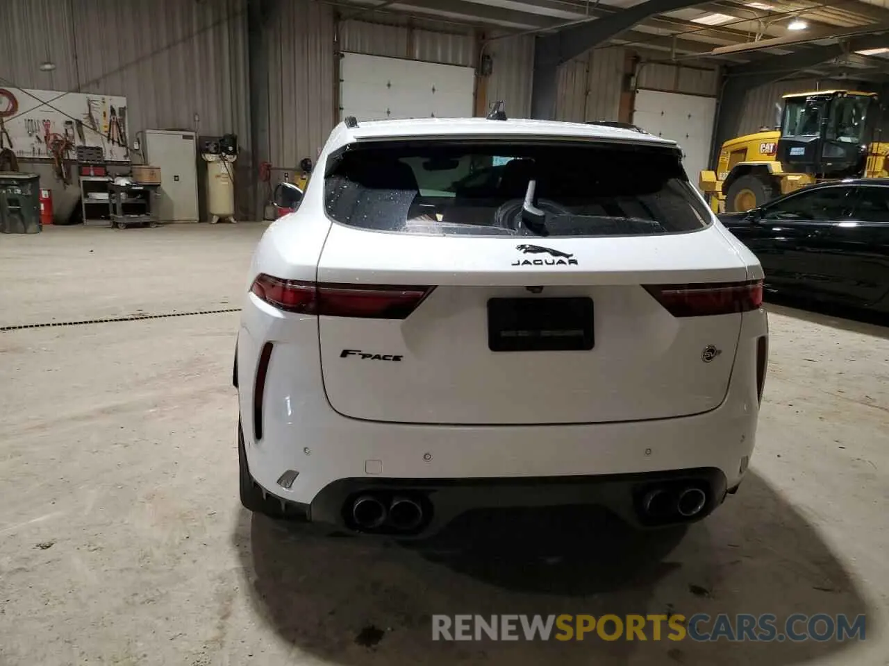 6 Photograph of a damaged car SADCZ2EE9NA692588 JAGUAR F-PACE 2022