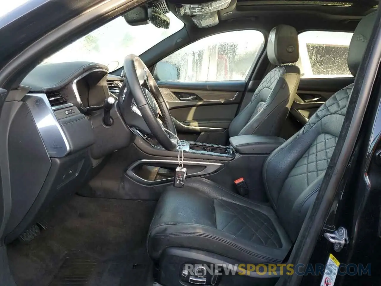 7 Photograph of a damaged car SADCJ2EX4PA707574 JAGUAR F-PACE 2023
