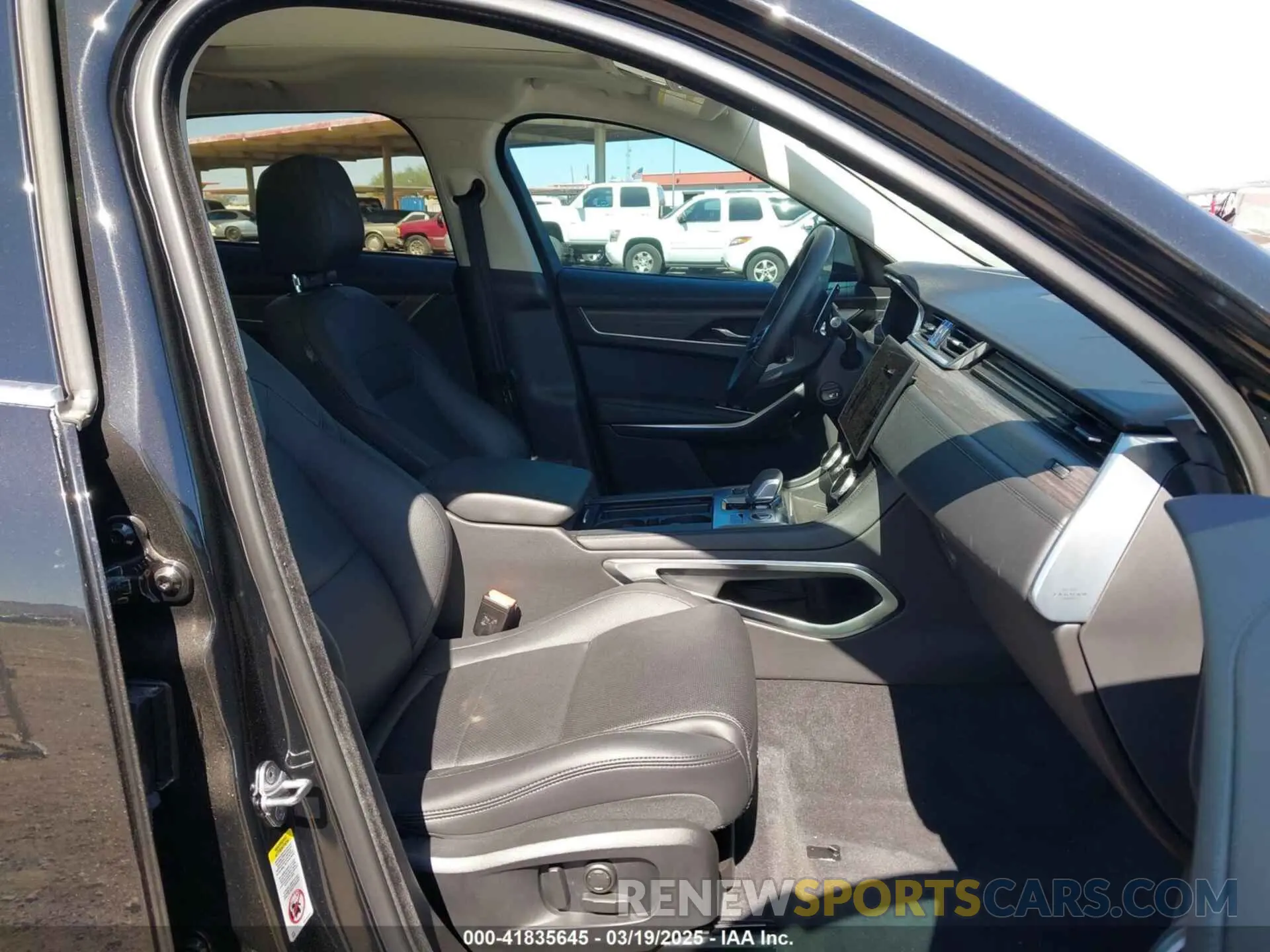 5 Фотография поврежденного автомобиля SADCJ2EX4PA713164 JAGUAR F-PACE 2023