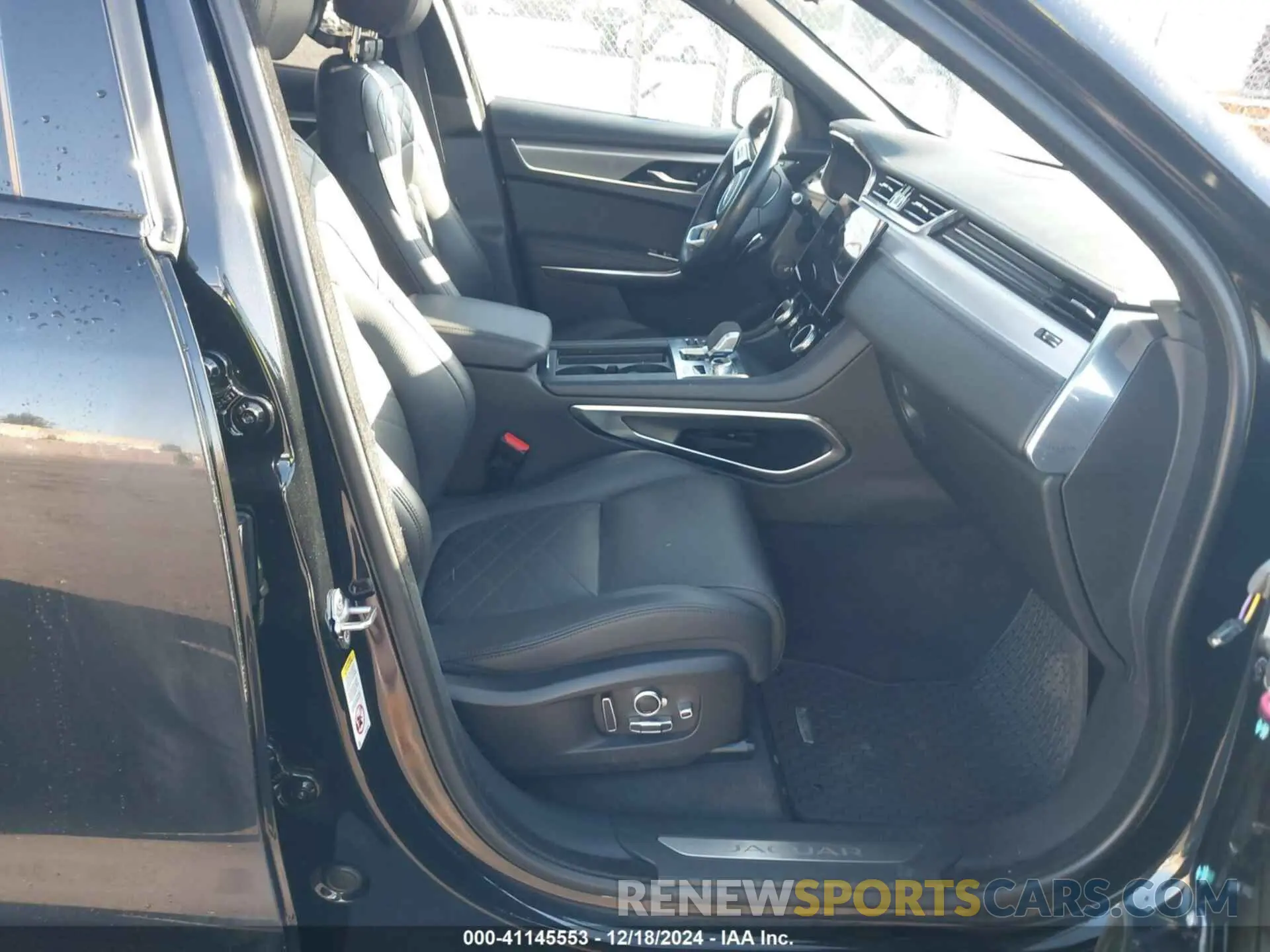5 Photograph of a damaged car SADCJ2EX6PA707124 JAGUAR F-PACE 2023