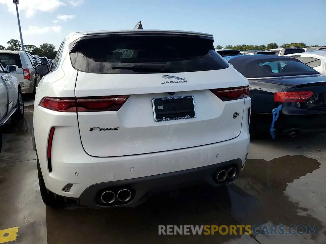 6 Photograph of a damaged car SADCZ2EE7PA704580 JAGUAR F-PACE 2023