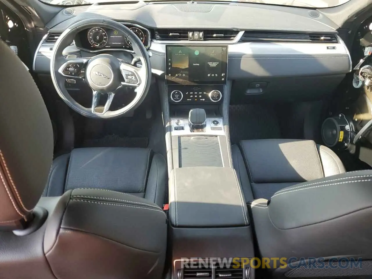 8 Photograph of a damaged car SADCT2EX0RA723879 JAGUAR F-PACE 2024