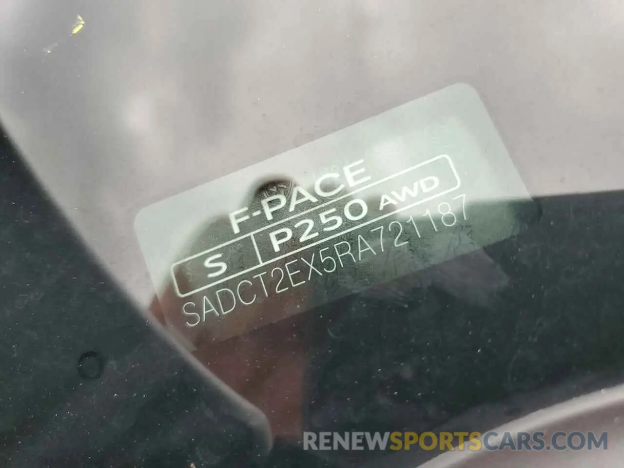 13 Photograph of a damaged car SADCT2EX5RA721187 JAGUAR F-PACE 2024