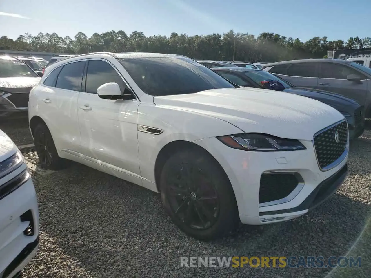4 Photograph of a damaged car SADCT2EX5RA721187 JAGUAR F-PACE 2024