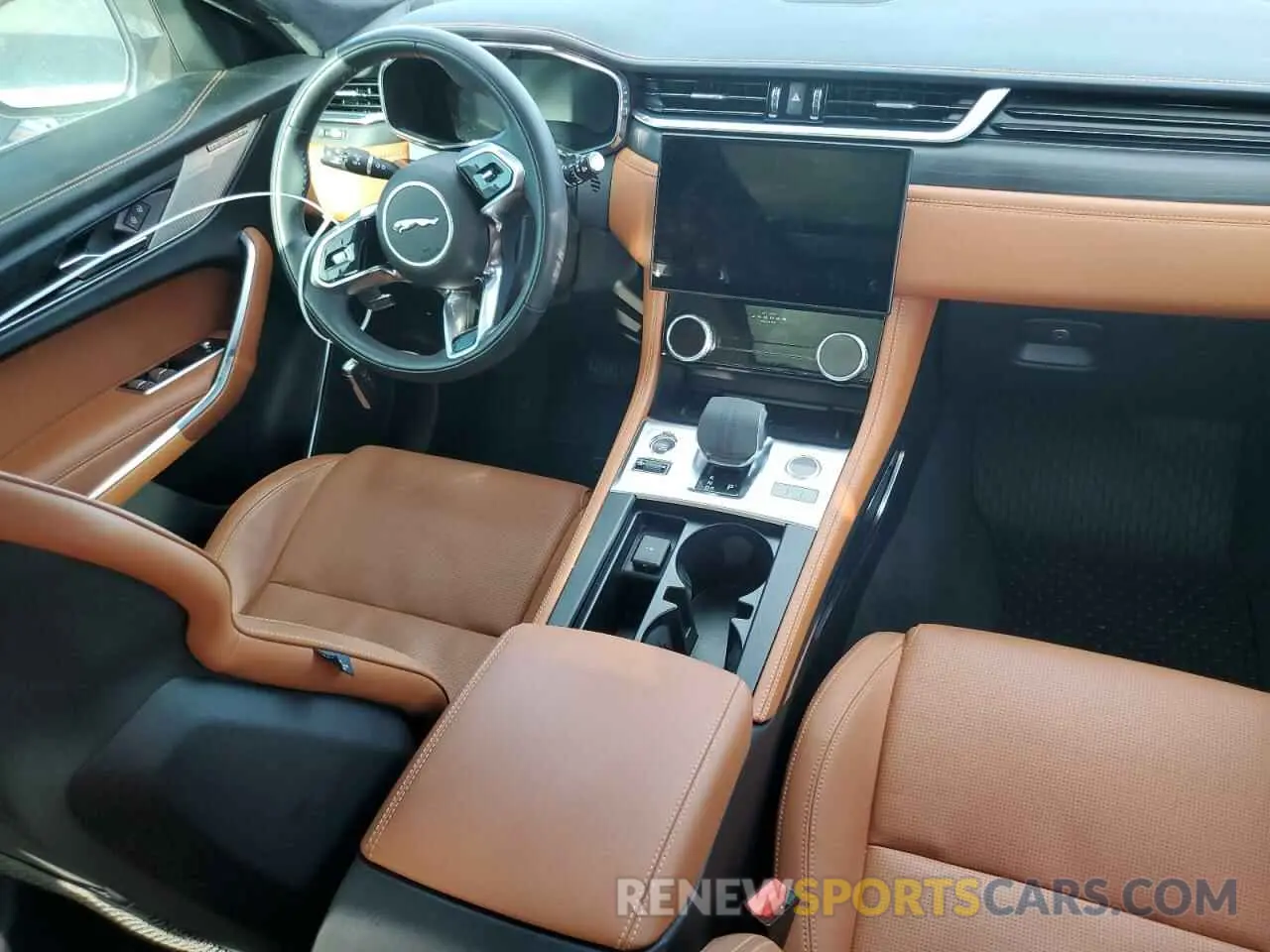 8 Photograph of a damaged car SADCT2EX5RA721187 JAGUAR F-PACE 2024