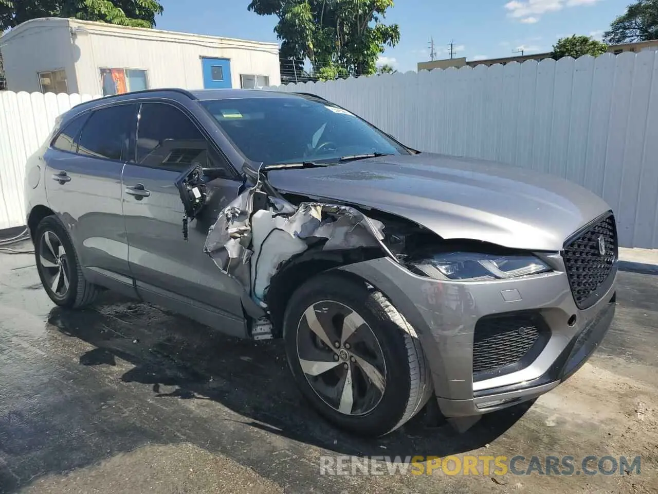 4 Фотография поврежденного автомобиля SADCT2EX8RA739764 JAGUAR F-PACE 2024
