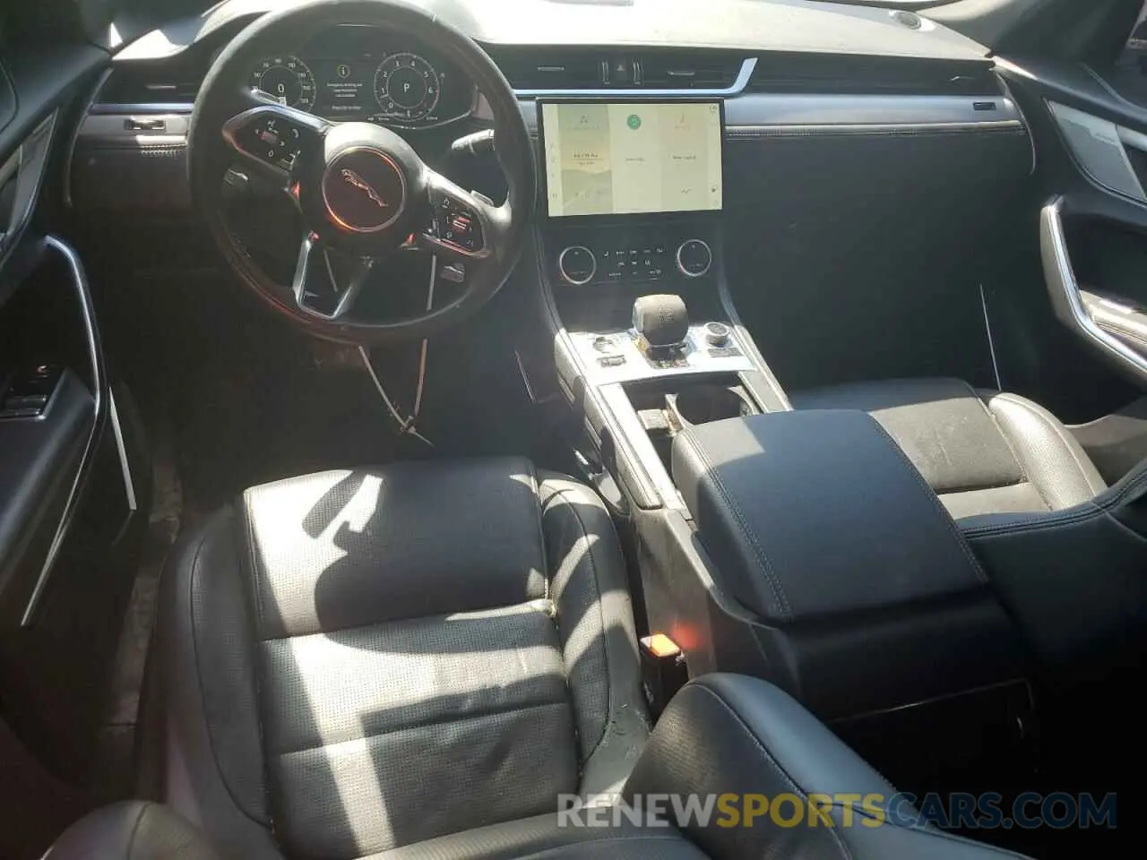 8 Фотография поврежденного автомобиля SADCT2EX8RA739764 JAGUAR F-PACE 2024