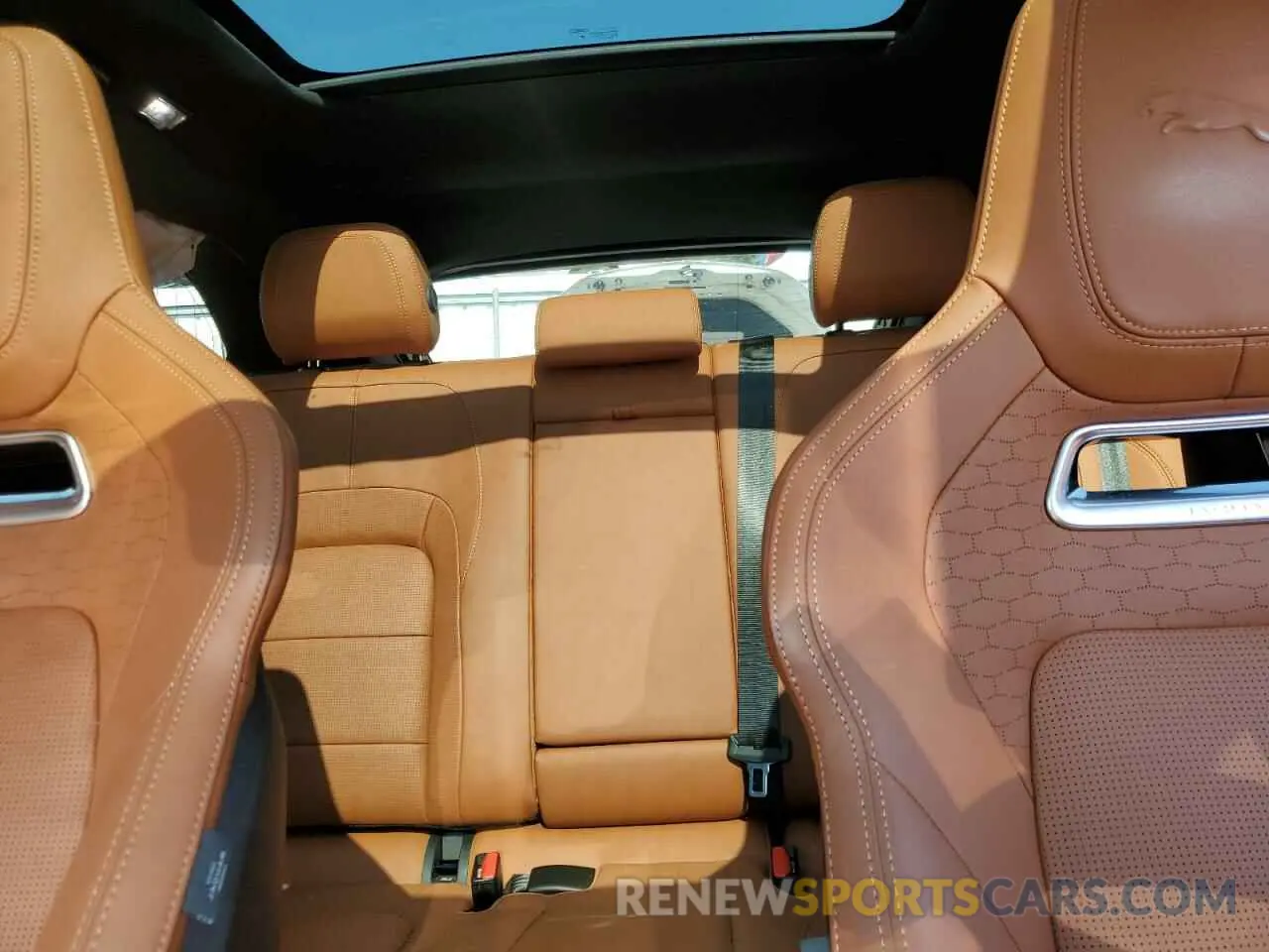 10 Photograph of a damaged car SADCT2EX9RA728062 JAGUAR F-PACE 2024