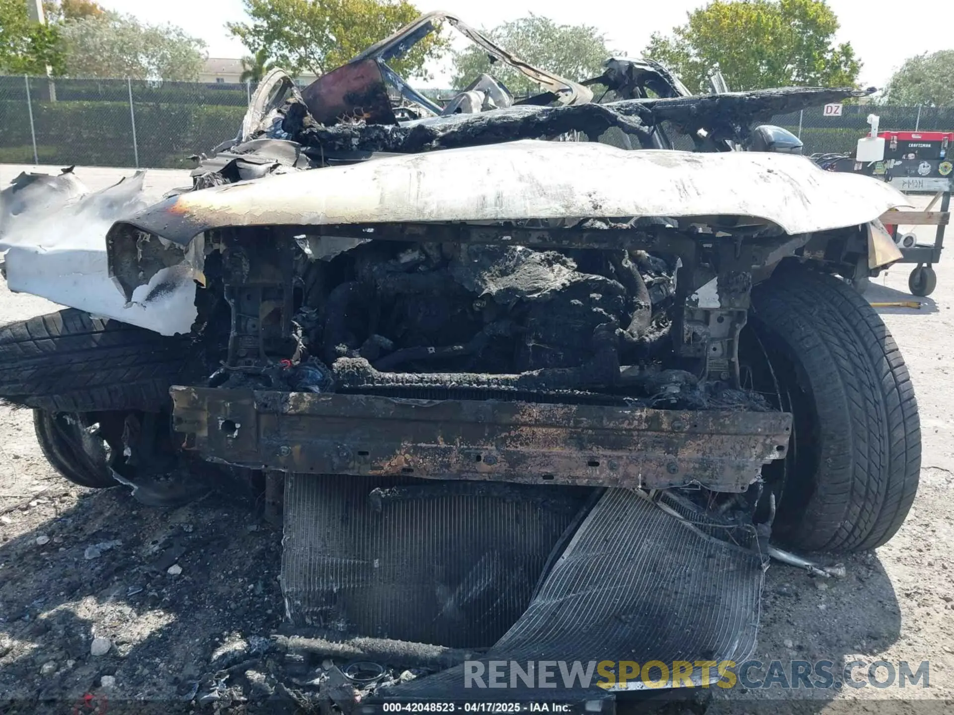 12 Photograph of a damaged car SADCT2EXXSA744616 JAGUAR F-PACE 2025