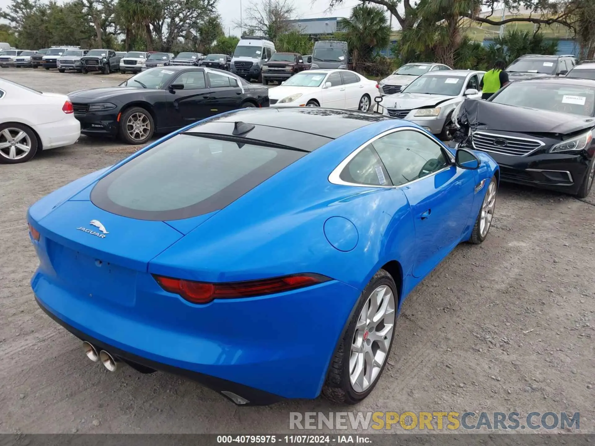 4 Фотография поврежденного автомобиля SAJDD1EV6KCK61037 JAGUAR F-TYPE 2019
