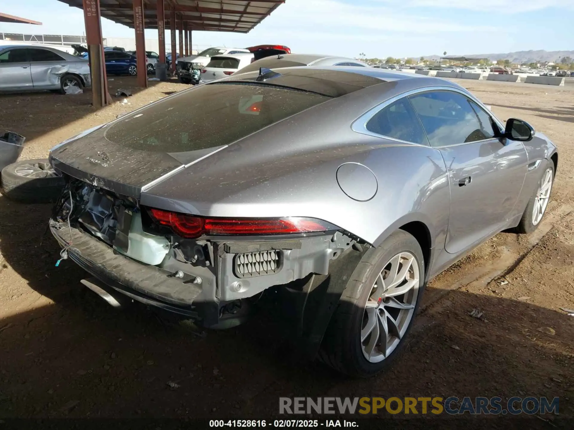 4 Фотография поврежденного автомобиля SAJDD1GX9LCK67849 JAGUAR F-TYPE 2020