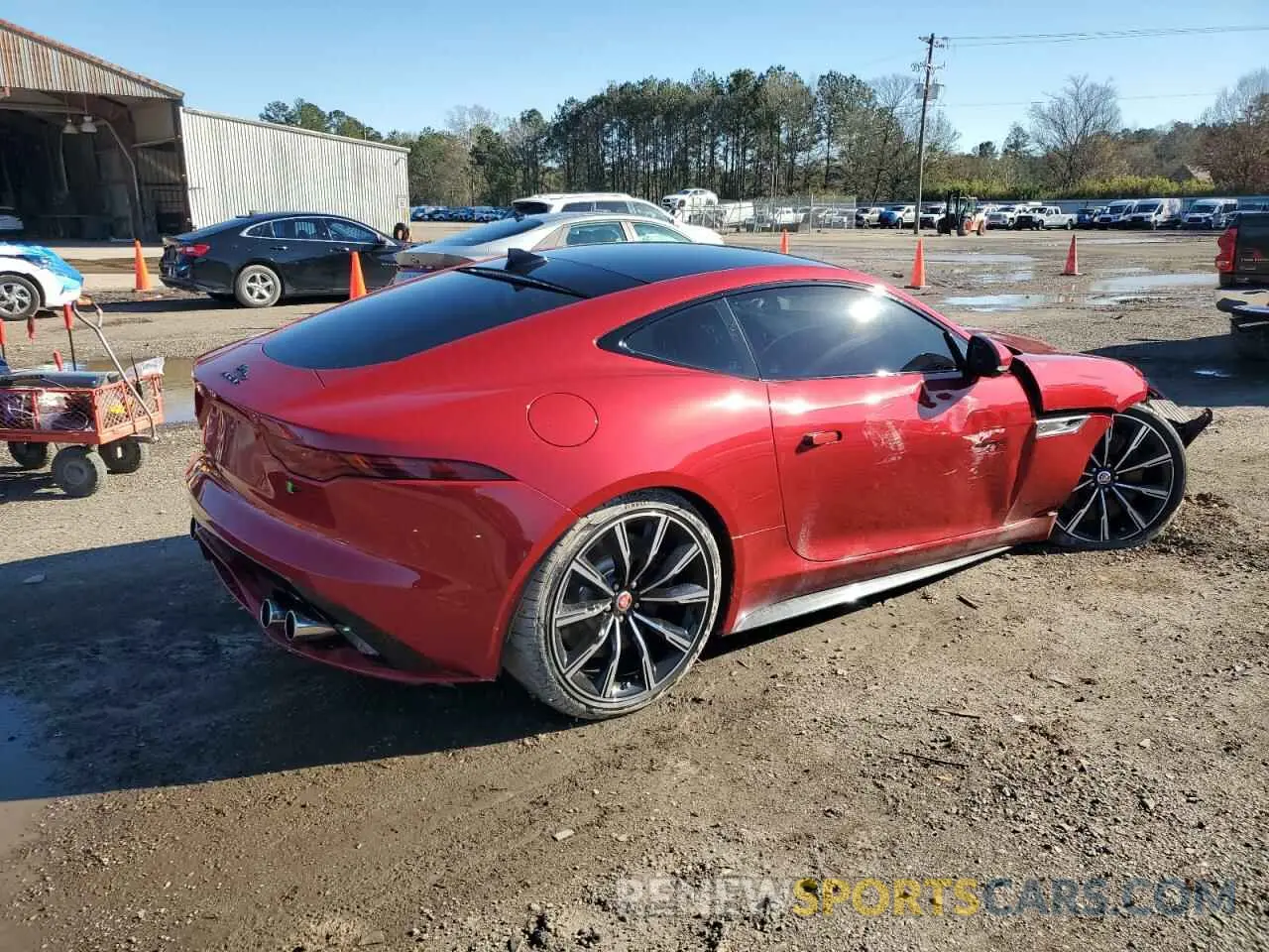 3 Фотография поврежденного автомобиля SAJD51FE1MCK73529 JAGUAR F-TYPE 2021