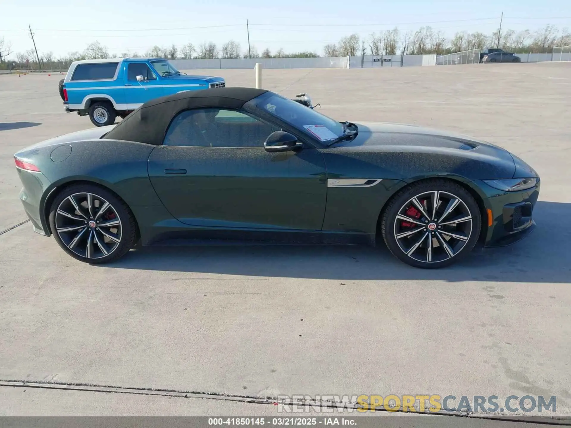 13 Фотография поврежденного автомобиля SAJD55FEXMCK72726 JAGUAR F-TYPE 2021