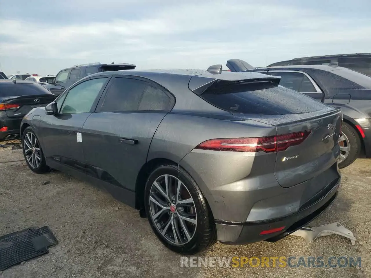 2 Photograph of a damaged car SADHD2S1XK1F62405 JAGUAR I-PACE 2019