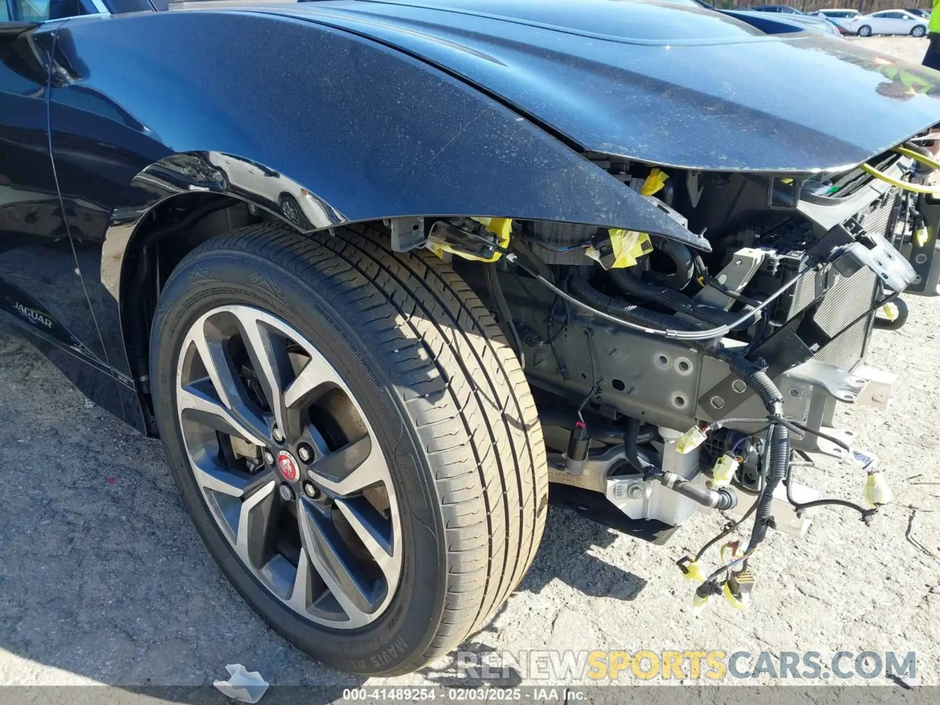 21 Photograph of a damaged car SADHC2S12L1F87240 JAGUAR I-PACE 2020