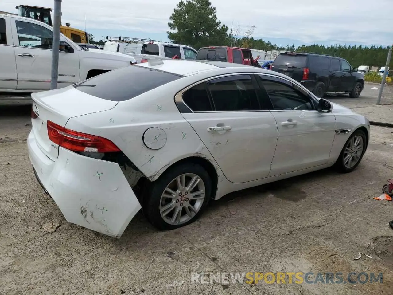 3 Photograph of a damaged car SAJAD4FX5KCP43941 JAGUAR XE 2019