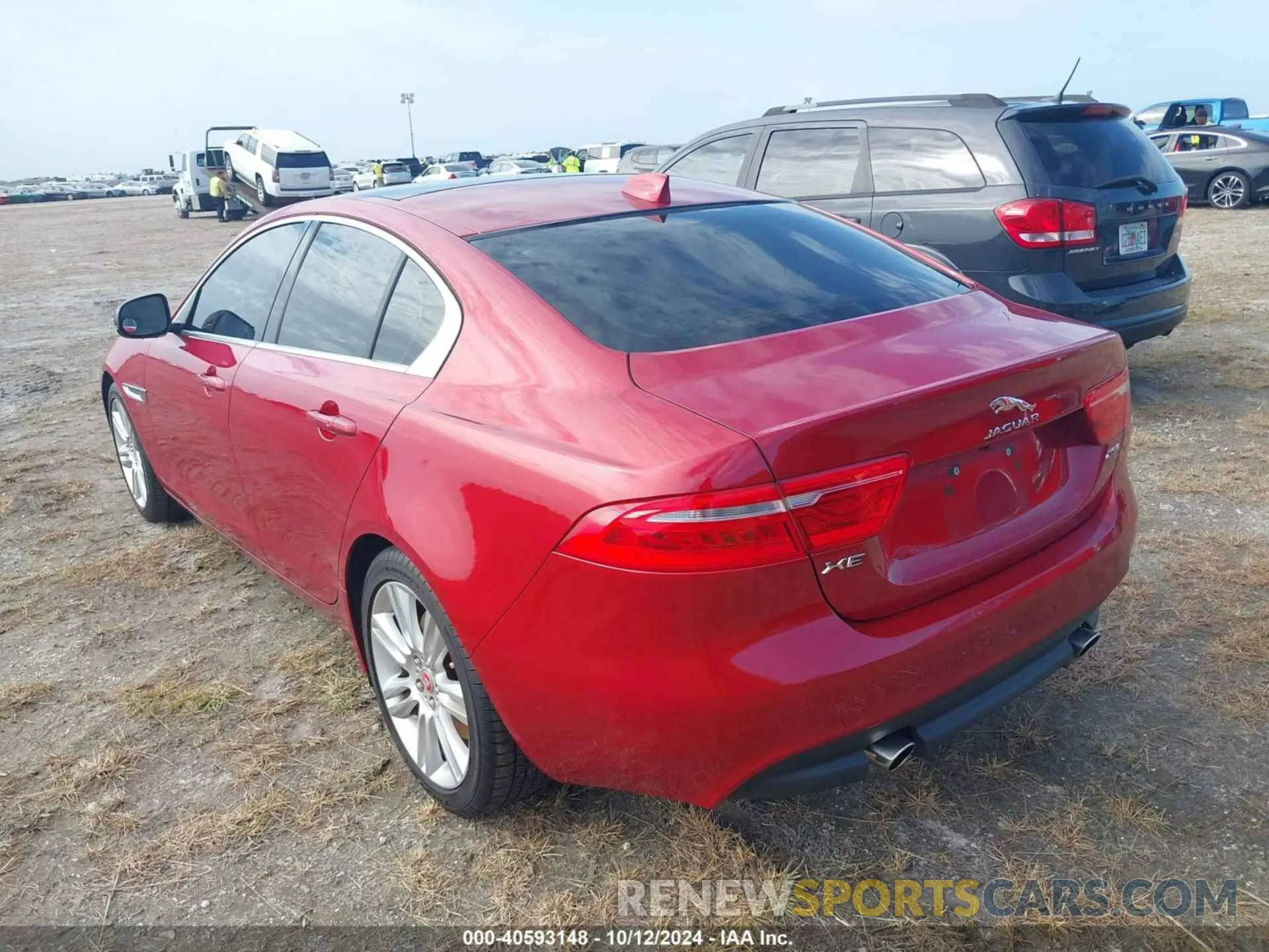 3 Фотография поврежденного автомобиля SAJAD4FX5KCP49366 JAGUAR XE 2019