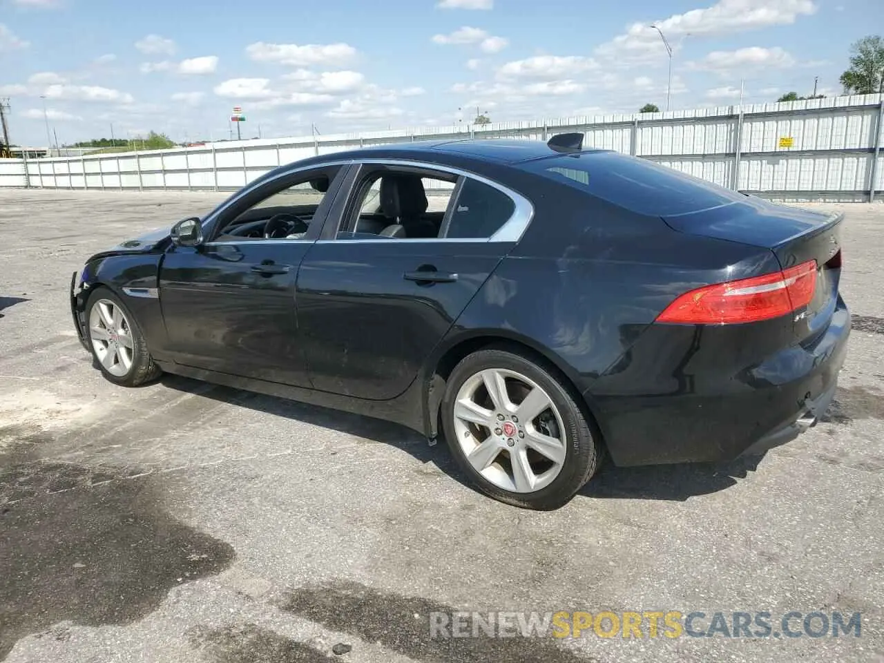 2 Фотография поврежденного автомобиля SAJAD4FX8KCP49202 JAGUAR XE 2019