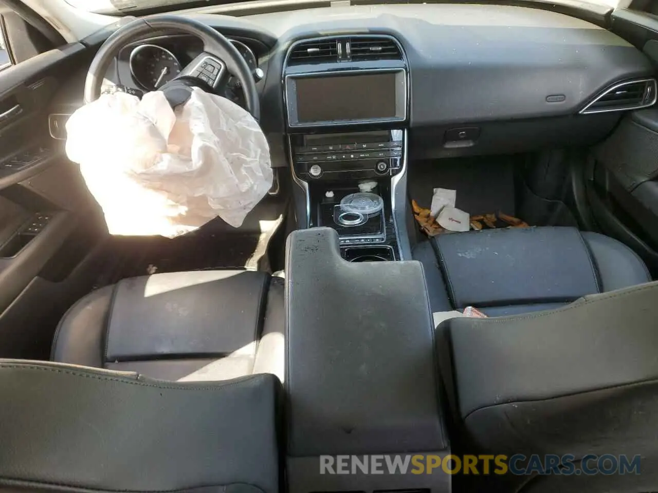 8 Фотография поврежденного автомобиля SAJAD4FX8KCP49202 JAGUAR XE 2019