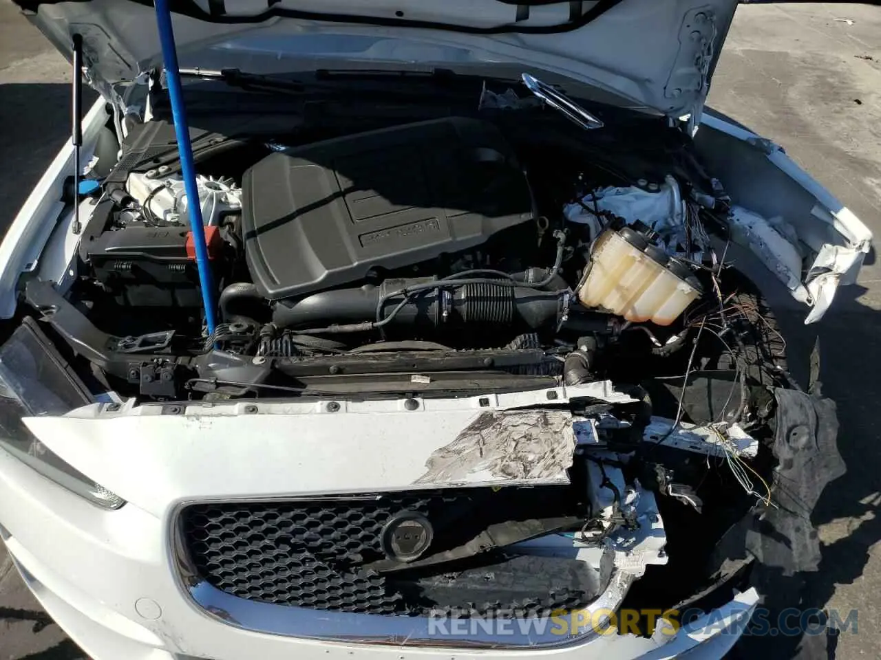 11 Фотография поврежденного автомобиля SAJAD4FXXKCP43952 JAGUAR XE 2019