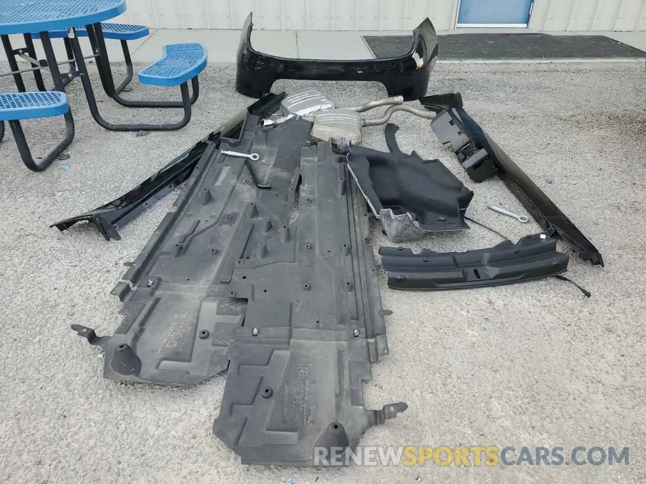 12 Photograph of a damaged car SAJAE4FXXKCP51174 JAGUAR XE 2019