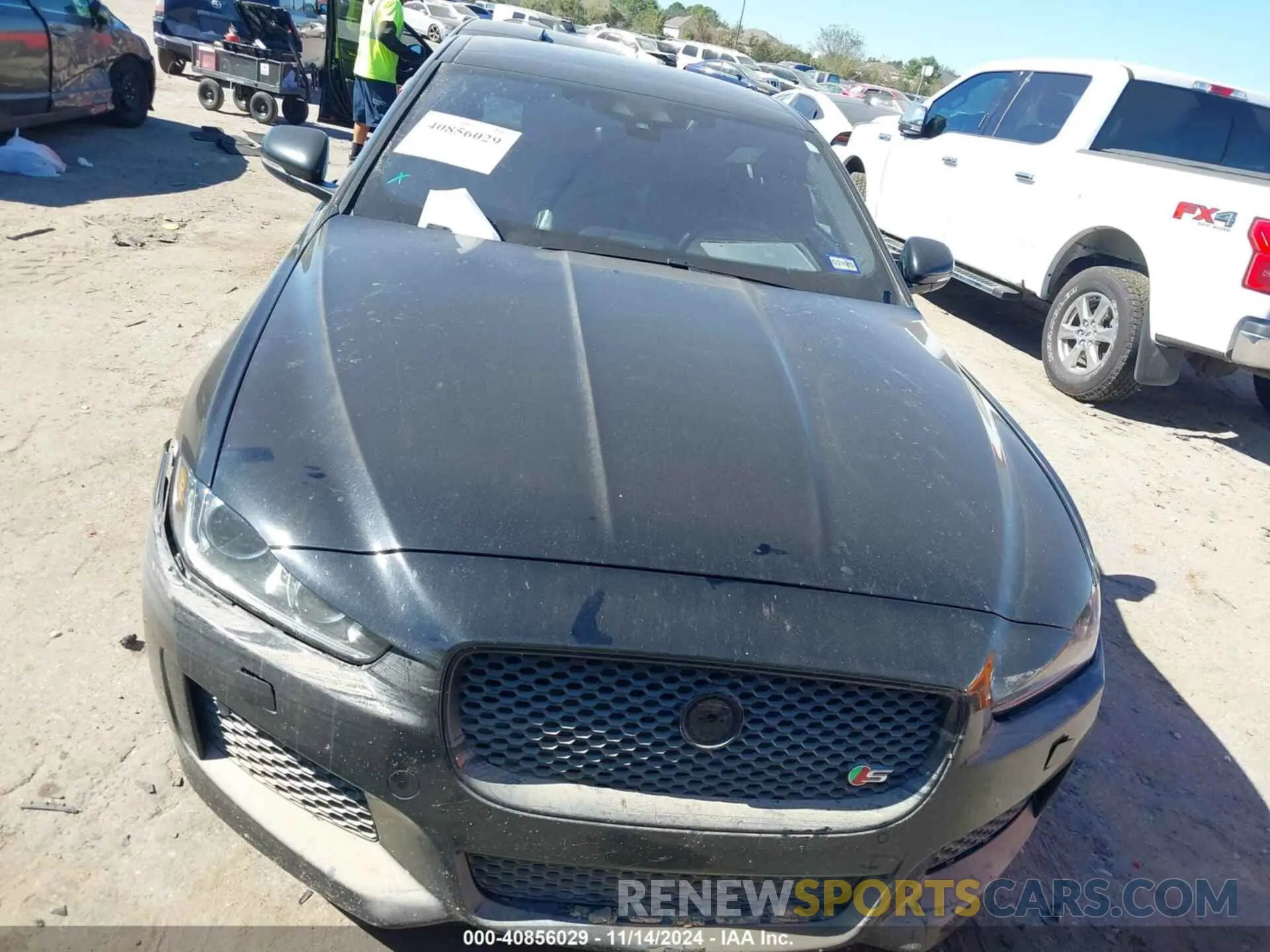 12 Фотография поврежденного автомобиля SAJAG4FVXKCP48915 JAGUAR XE 2019