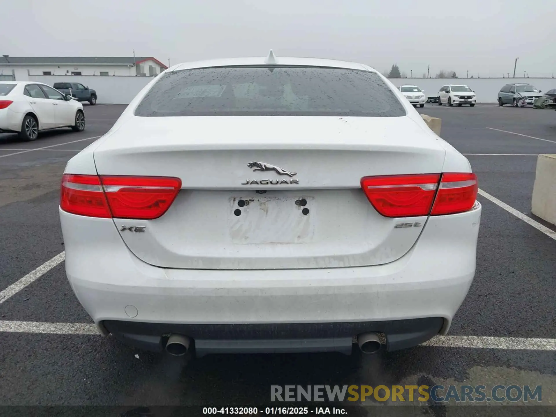 16 Photograph of a damaged car SAJAR4FX0KCP52659 JAGUAR XE 2019