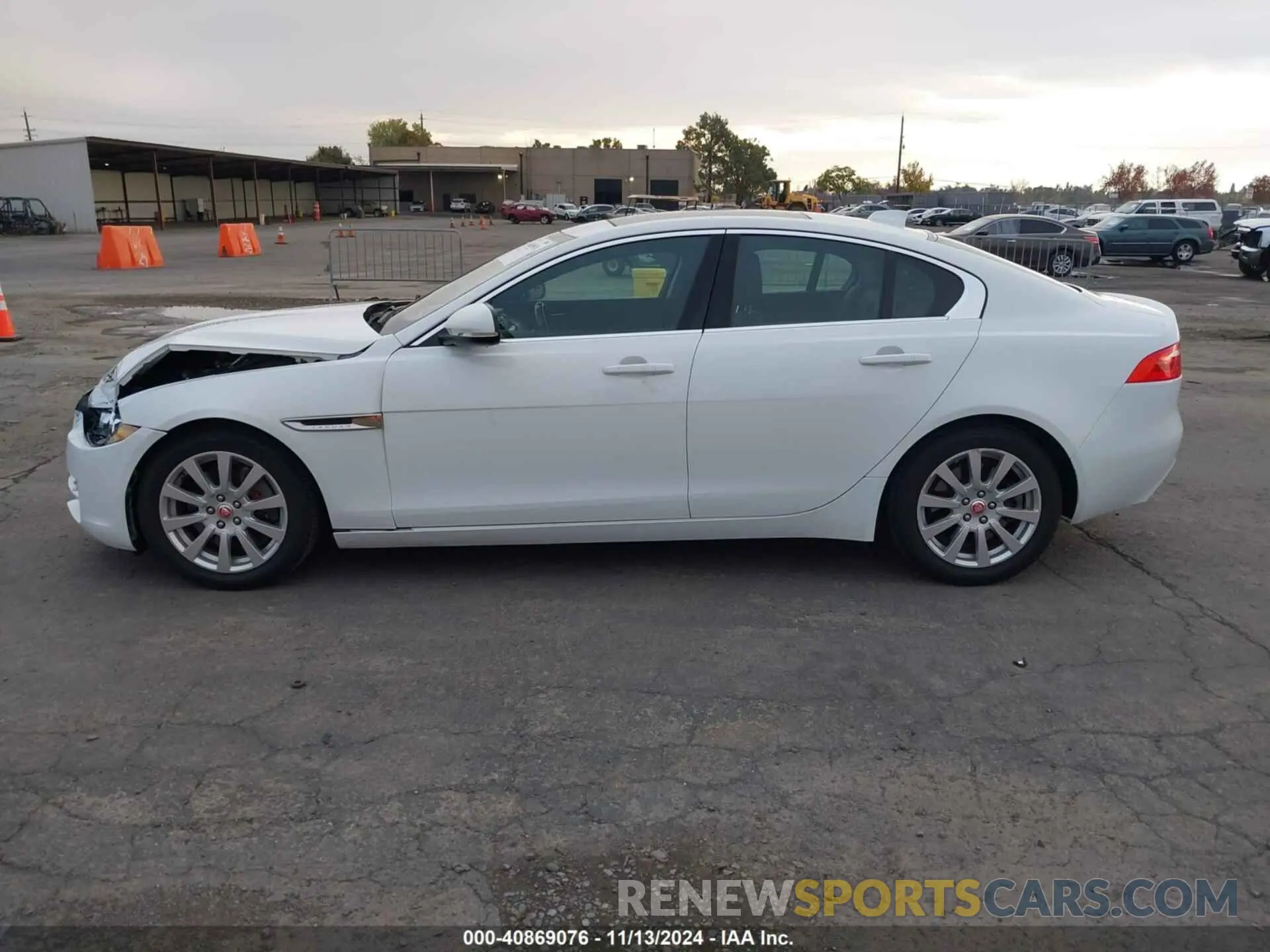 14 Фотография поврежденного автомобиля SAJAR4FX2KCP44224 JAGUAR XE 2019