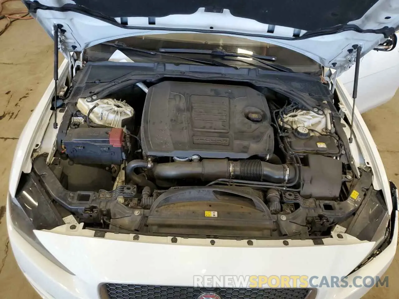 11 Фотография поврежденного автомобиля SAJAR4FX3KCP48279 JAGUAR XE 2019