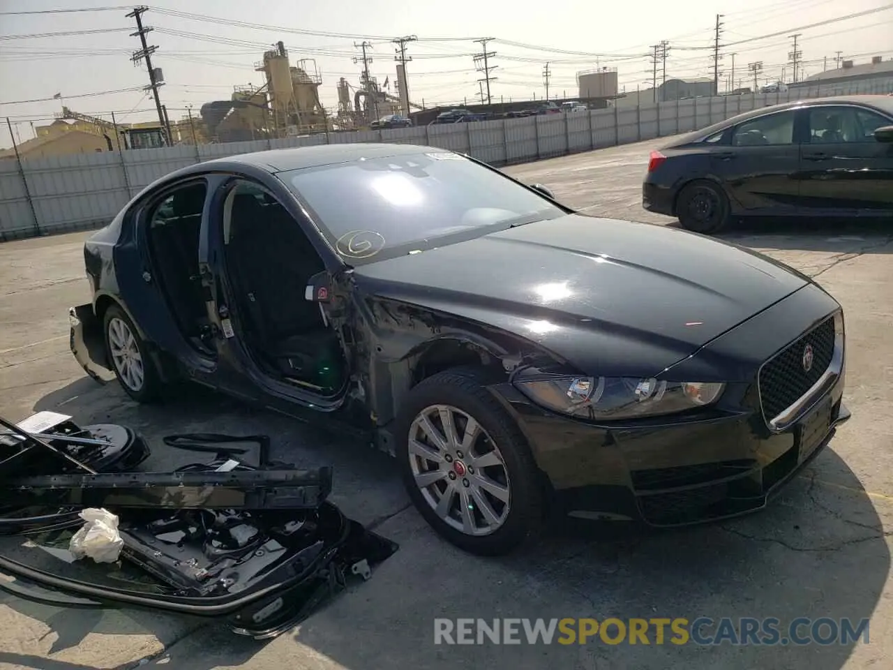 1 Photograph of a damaged car SAJAR4FX8KCP49962 JAGUAR XE 2019