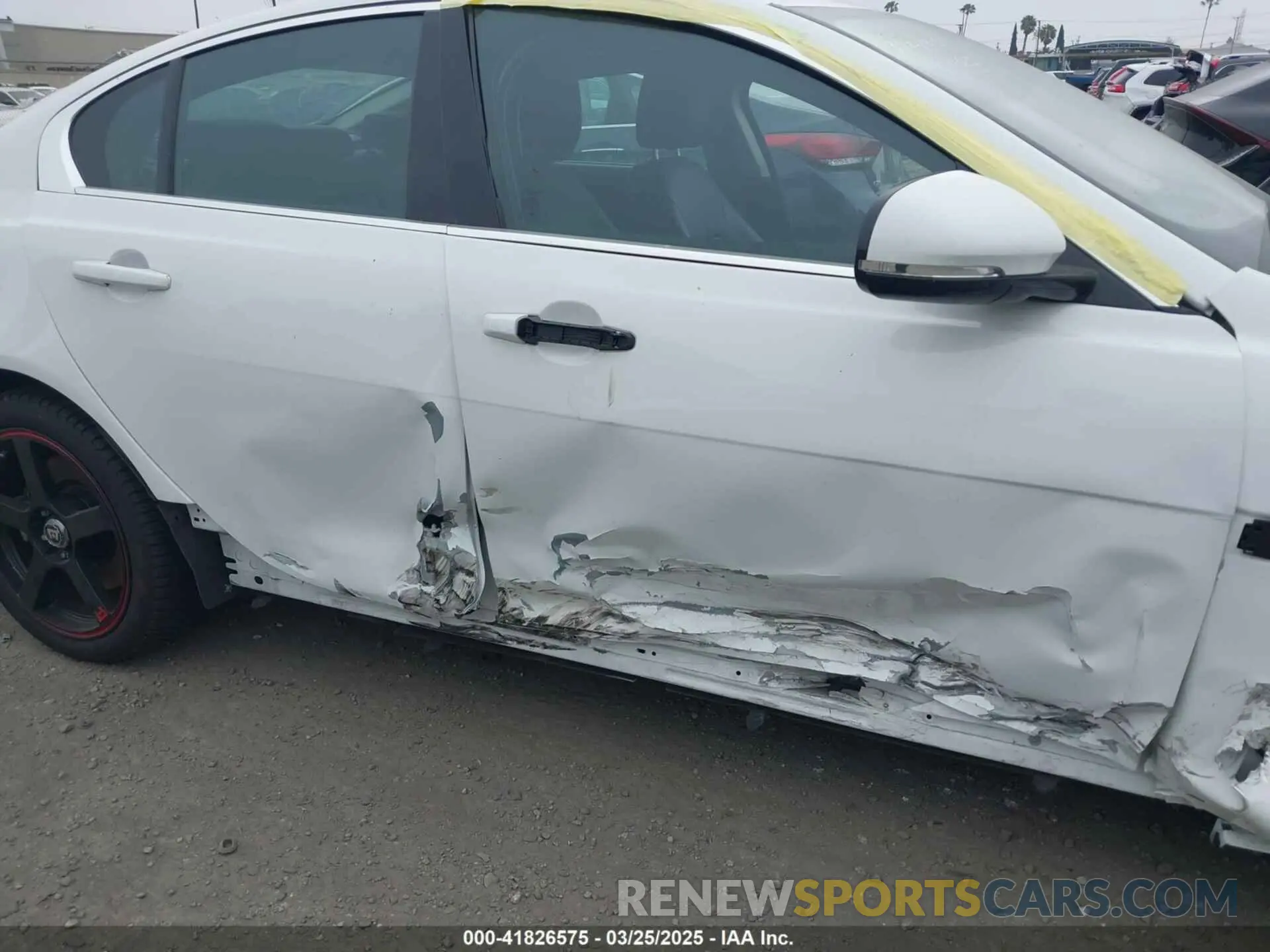 18 Photograph of a damaged car SAJAS4FX3KCP52756 JAGUAR XE 2019