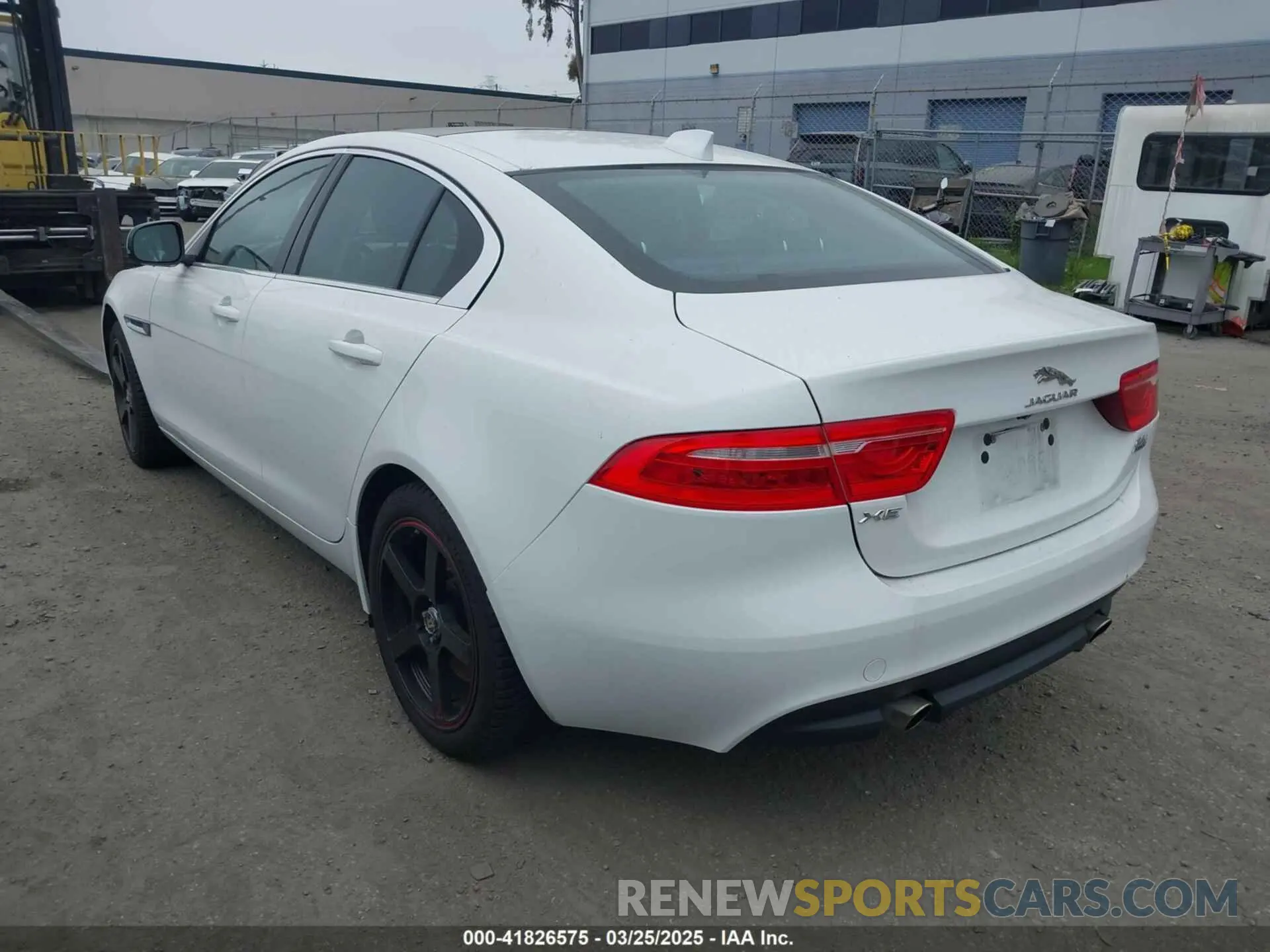 3 Photograph of a damaged car SAJAS4FX3KCP52756 JAGUAR XE 2019
