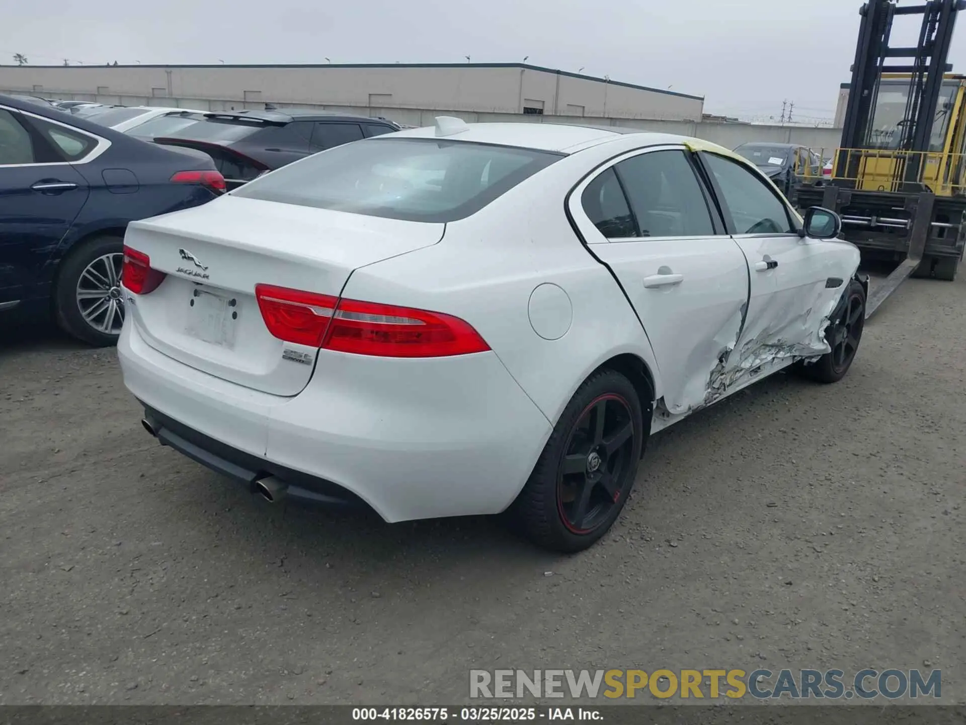 4 Photograph of a damaged car SAJAS4FX3KCP52756 JAGUAR XE 2019