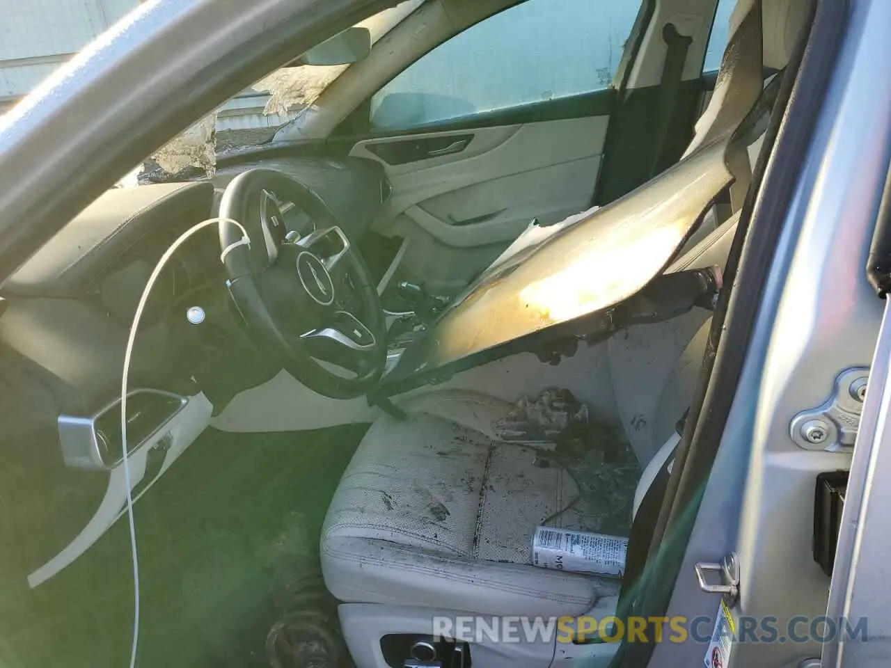 5 Photograph of a damaged car SAJAJ4FX7LCP64753 JAGUAR XE 2020
