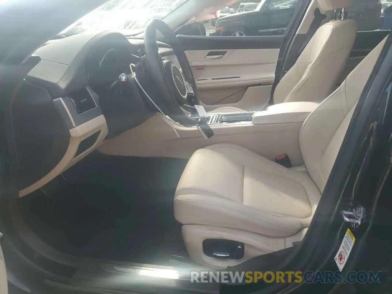 7 Photograph of a damaged car SAJBD4FX2KCY81148 JAGUAR XF 2019