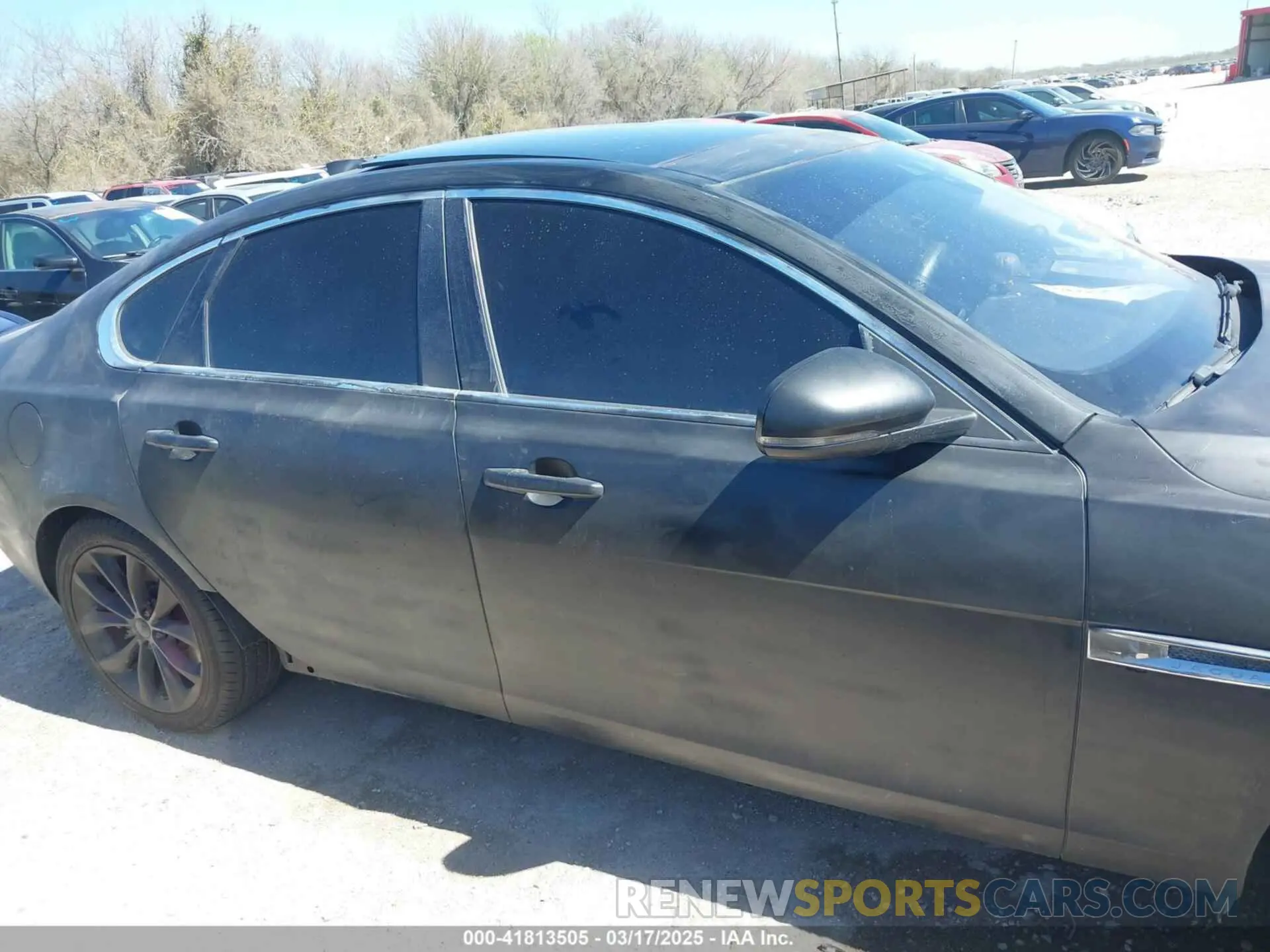 12 Photograph of a damaged car SAJBD4FX3KCY79425 JAGUAR XF 2019