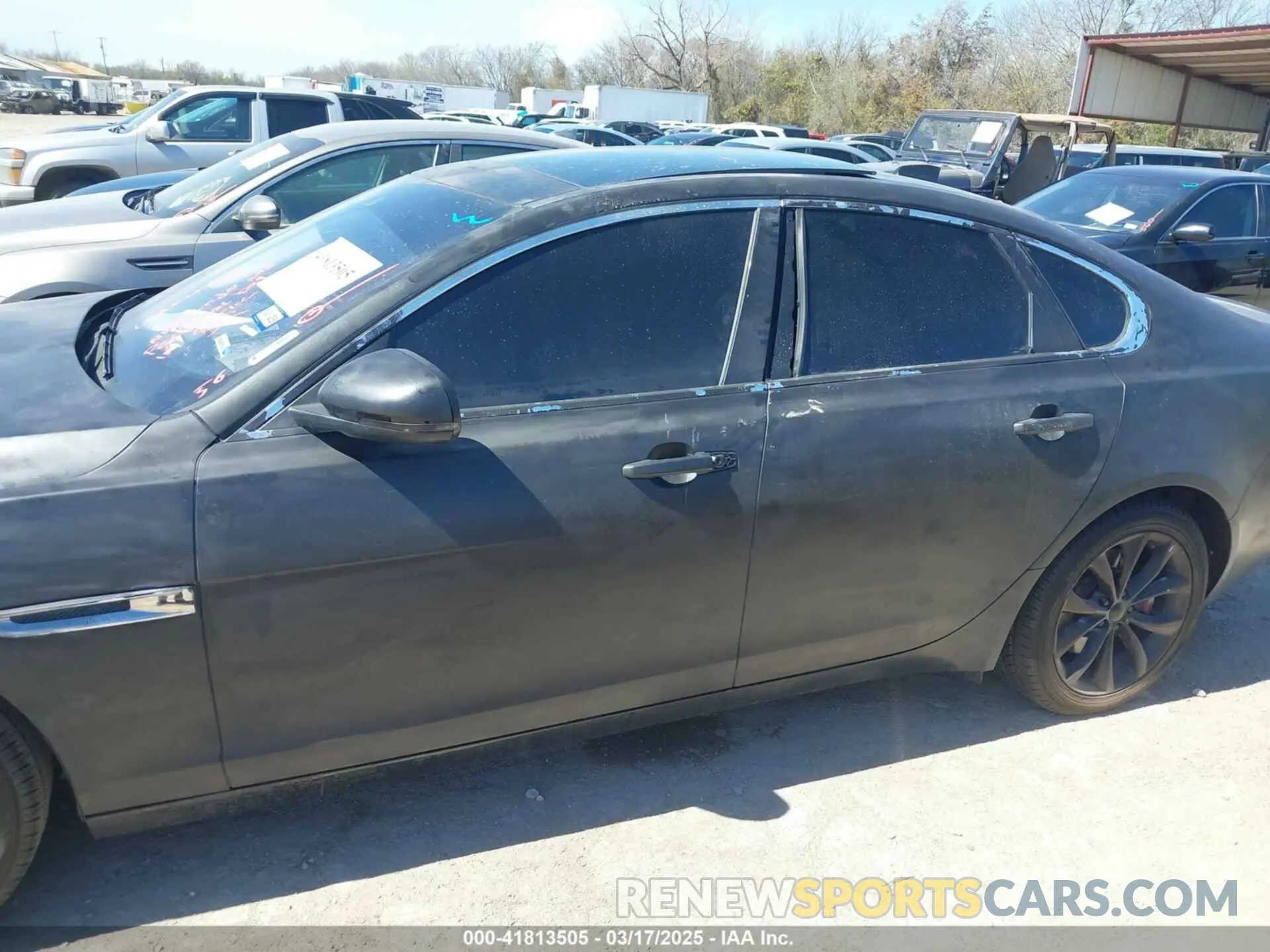 13 Photograph of a damaged car SAJBD4FX3KCY79425 JAGUAR XF 2019
