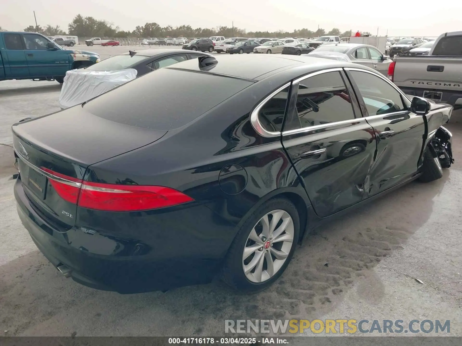 19 Фотография поврежденного автомобиля SAJBD4FX4KCY79210 JAGUAR XF 2019