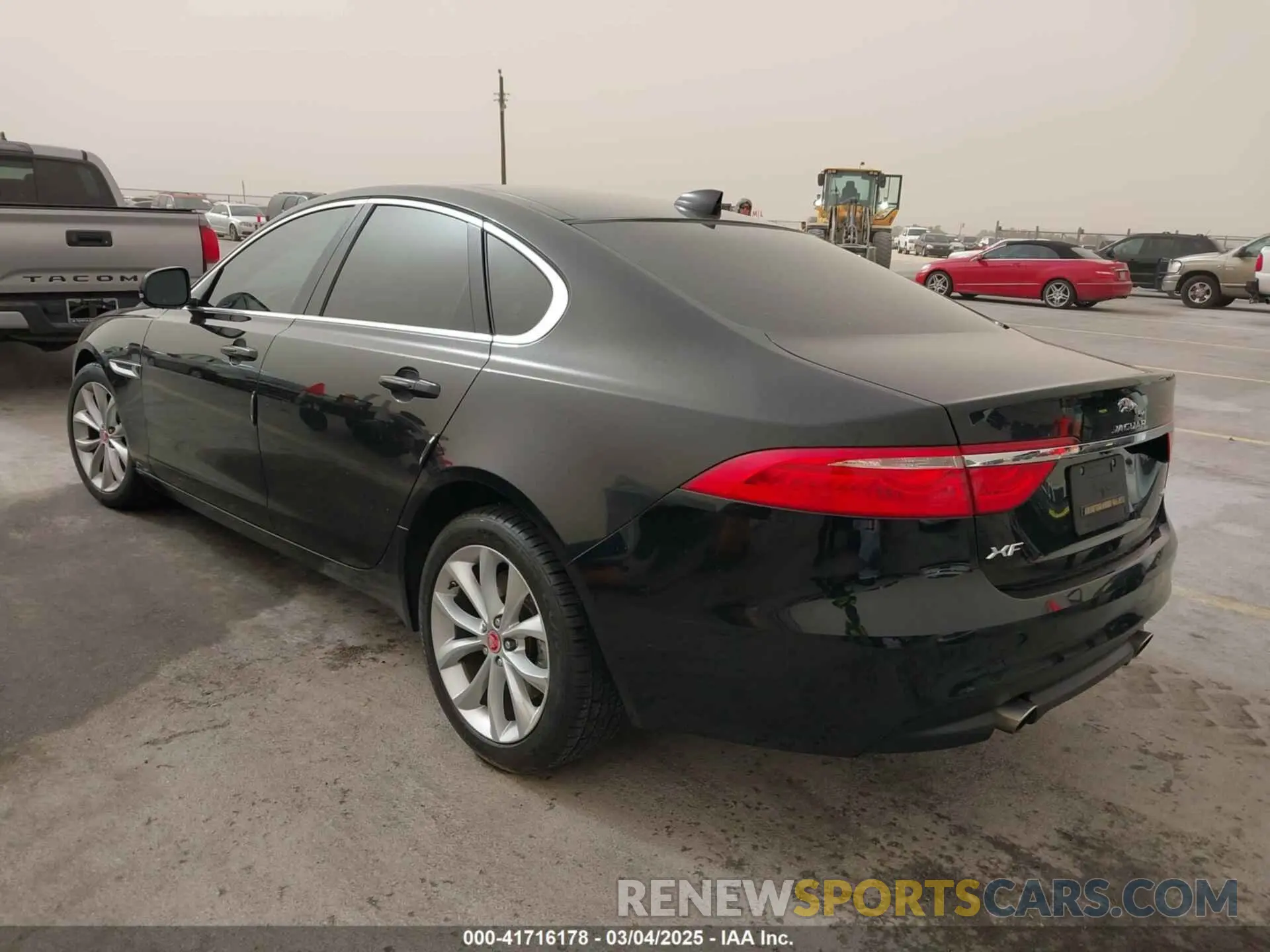 3 Фотография поврежденного автомобиля SAJBD4FX4KCY79210 JAGUAR XF 2019