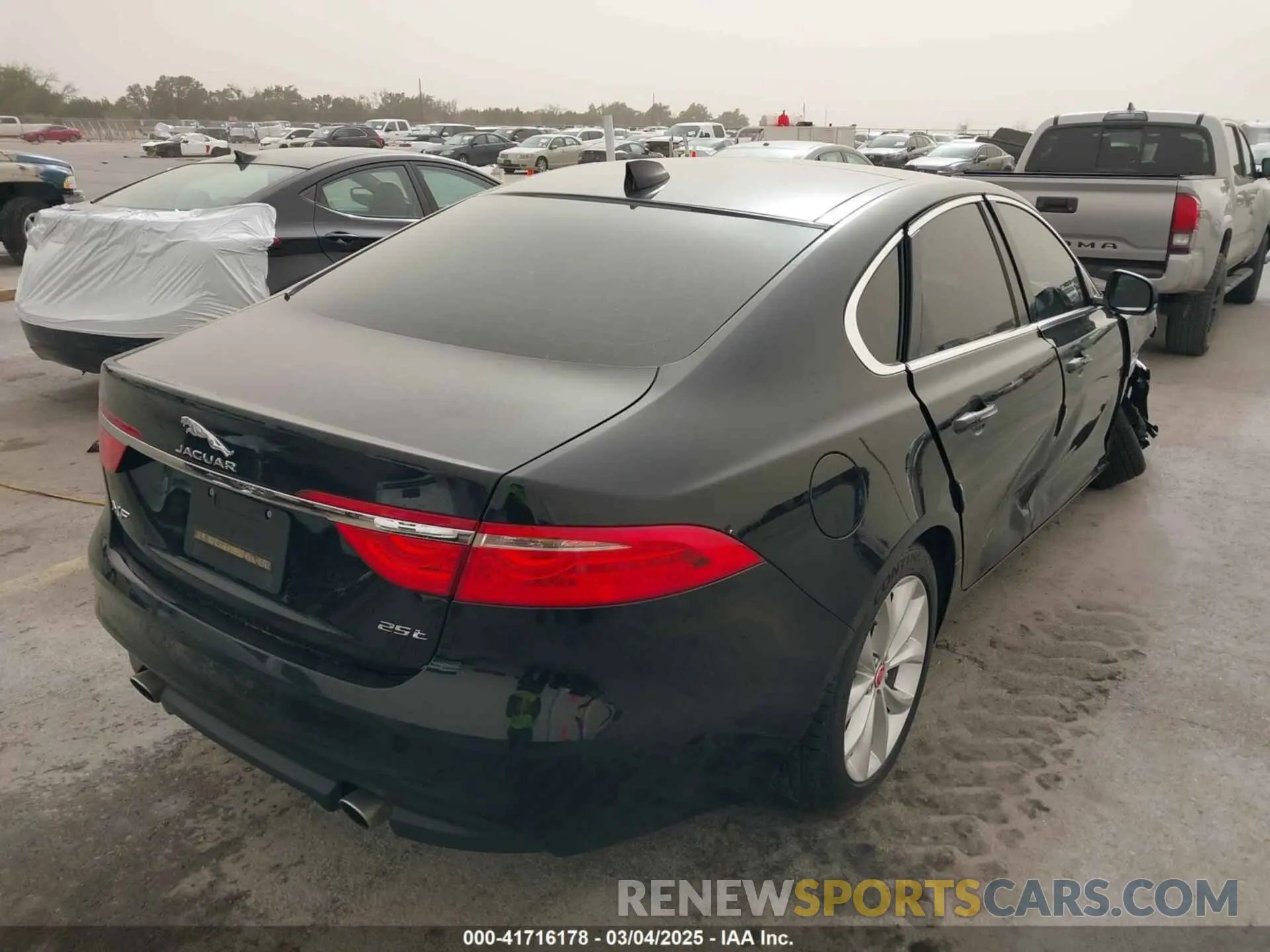 4 Фотография поврежденного автомобиля SAJBD4FX4KCY79210 JAGUAR XF 2019