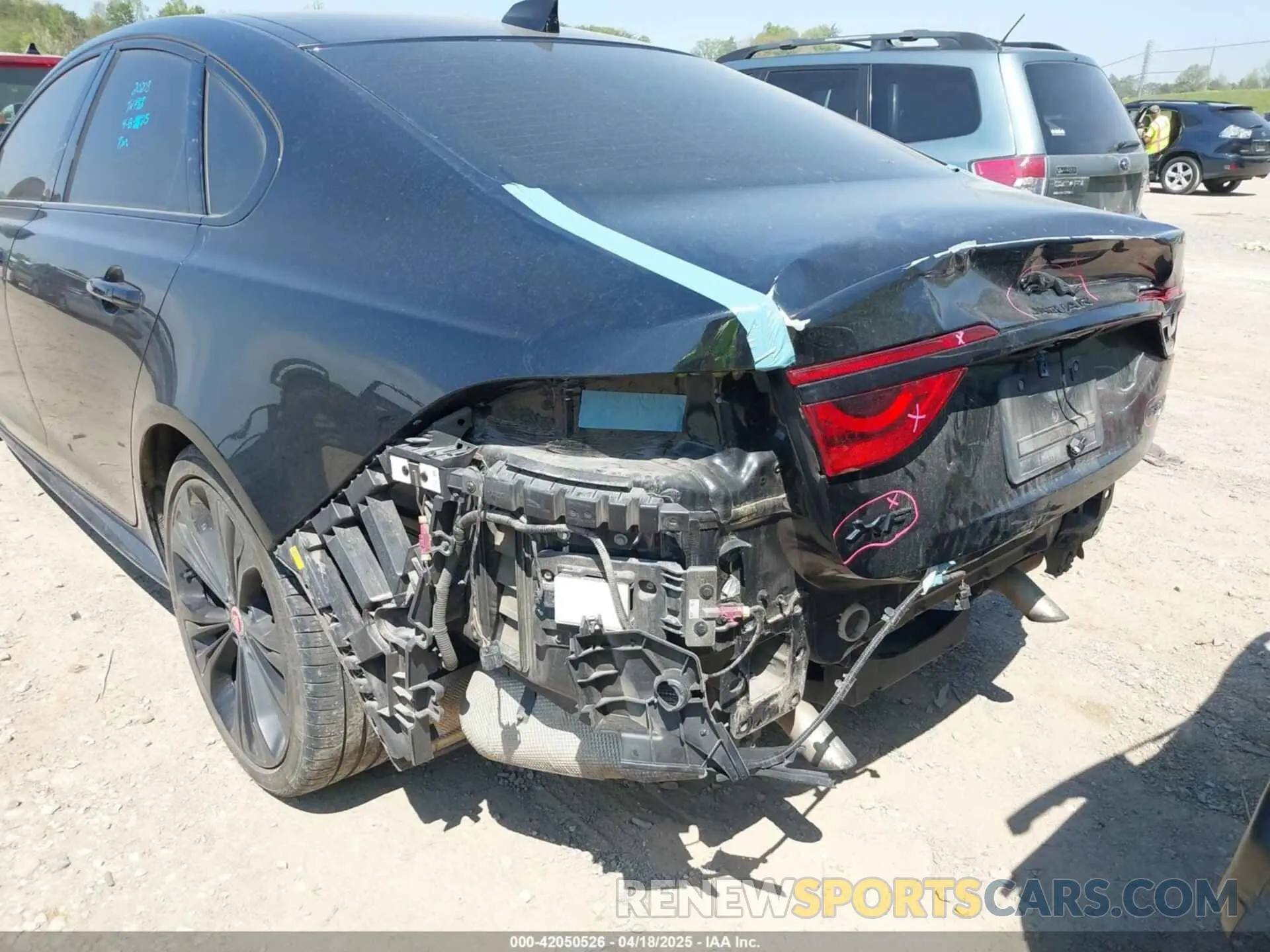 6 Photograph of a damaged car SAJBL4GX1MCY88418 JAGUAR XF 2021
